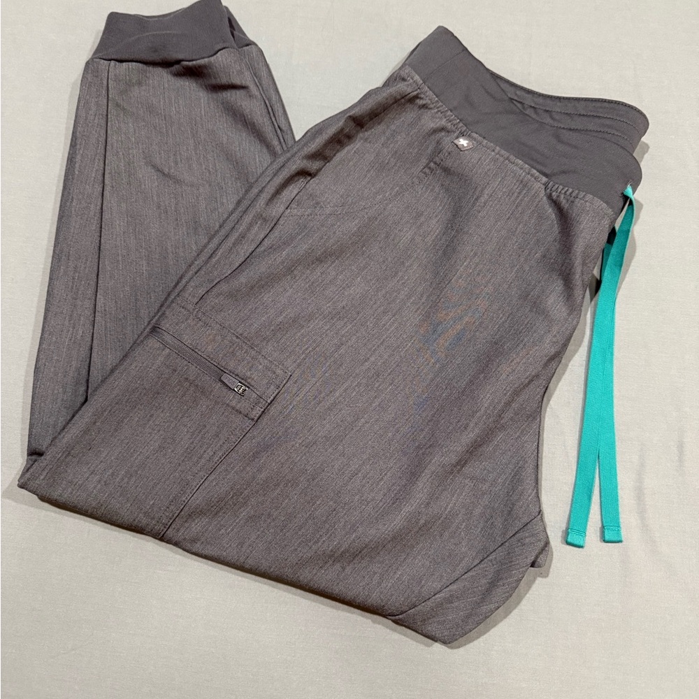 Figs Technical Collection In Graphite Zamora Larg… - image 2